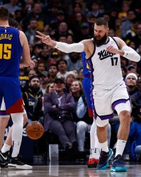 瓦兰交易评级：掘金收获强力替补中锋 国王为避税拆内线补后卫