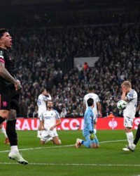 GA黄金甲体育平台-切尔西新签一名“中场”？名宿力荐詹队回归三狮