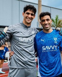 利雅得新月锋线告急！主力中锋因伤告别世俱杯，34岁中超旧将驰援